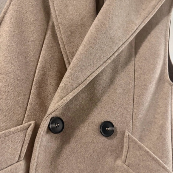 Zara Women's Beige Double-Breasted sleeveless trench coat - Picture 3 of 7
